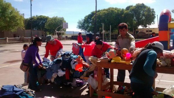 Niños de Casira tuvieron sus festejos de Reyes