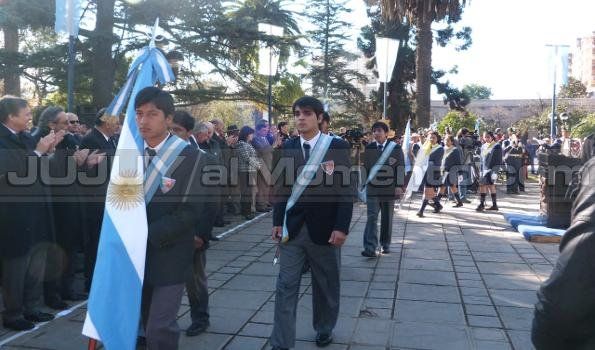 Se conmemoró el Día de la Bandera en Plaza Belgrano