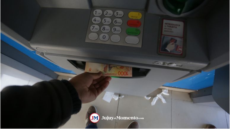 Cajeros automáticos: por qué recomiendan no imprimir el ticket después de retirar dinero