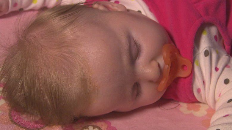 ¿Está bien dejar a los bebes llorar hasta que se queden dormidos?