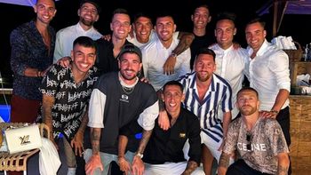 El álbum de fotos de la fiesta de cumpleaños de Messi con la Scaloneta