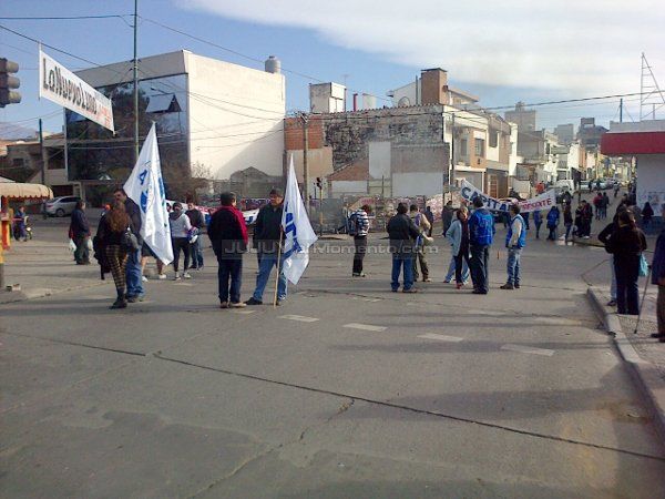 Jujuy vivió una jornada con paro y cortes de rutas y puentes
