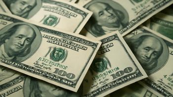 El dólar oficial volvió a ceder y tocó mínimos en tres meses: a cuánto cerró este miércoles