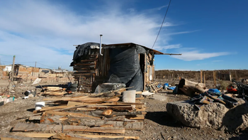 Según la UCA, la pobreza en el país bajó al 36,3% y la indigencia al 6,8%