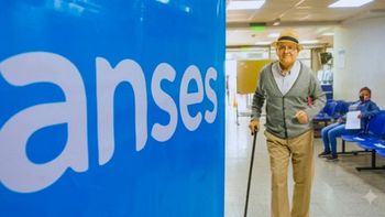 ANSES retoma el calendario de pagos de julio: quiénes cobran este lunes 13