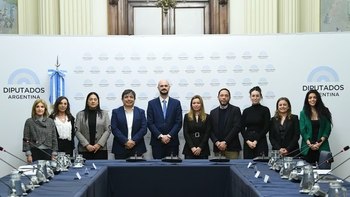 Diputados buscan que el Papa León XIV participe de una sesión especial en el Congreso