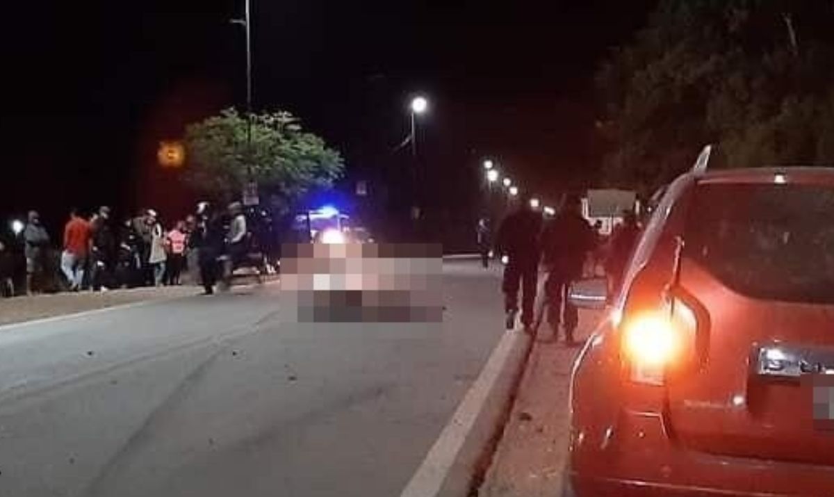 Tras el vuelco de un móvil de Gendarmería, camioneta impactó a un motociclista