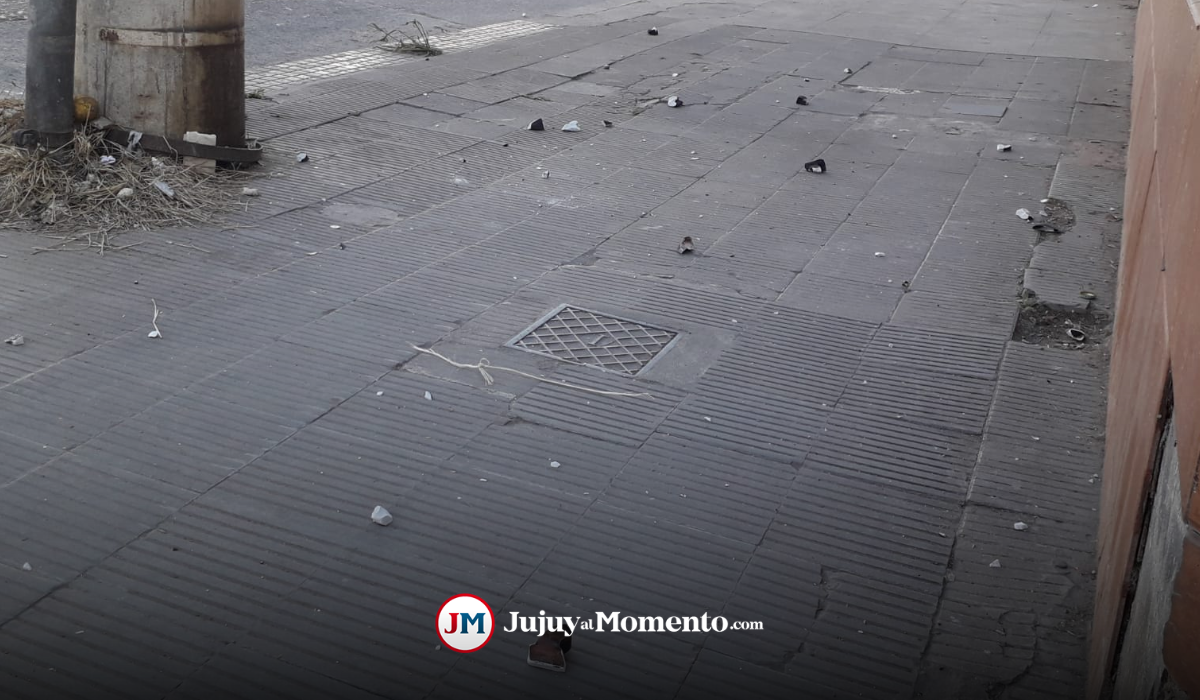 Fuerte explosión en la esquina de calle José de la Iglesia y Junín