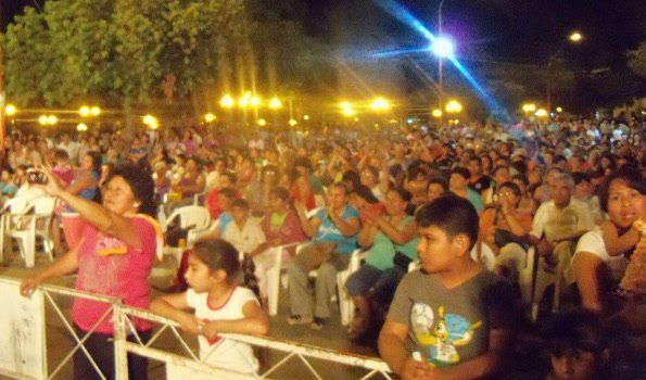 Espectáculos y regalos para la madres de San Pedro