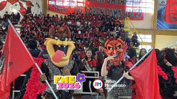 Las mascotas le pusieron color y alegría al sábado estudiantil